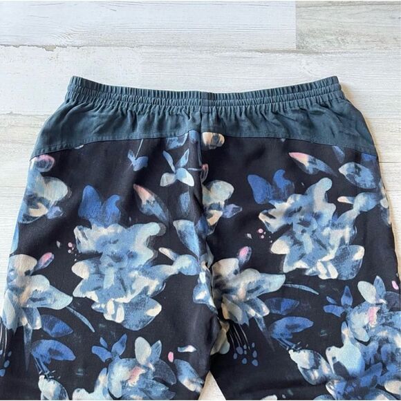 Rebecca Taylor Silk Floral Jogger Pants navy white, Sport chic style 100% silk, - Picture 7 of 13
